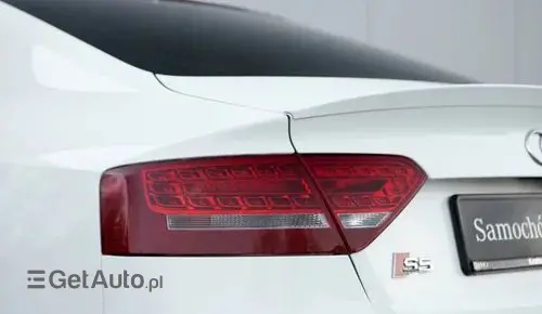AUDI S5 