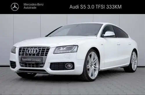 AUDI S5 
