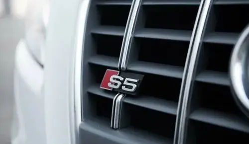AUDI S5 