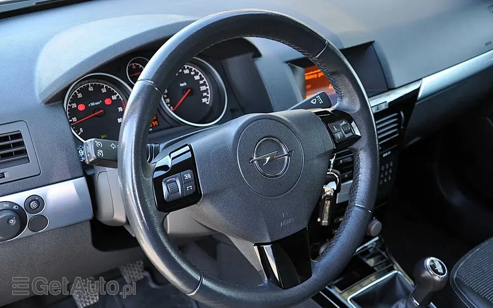 OPEL Astra 1.6 Cosmo
