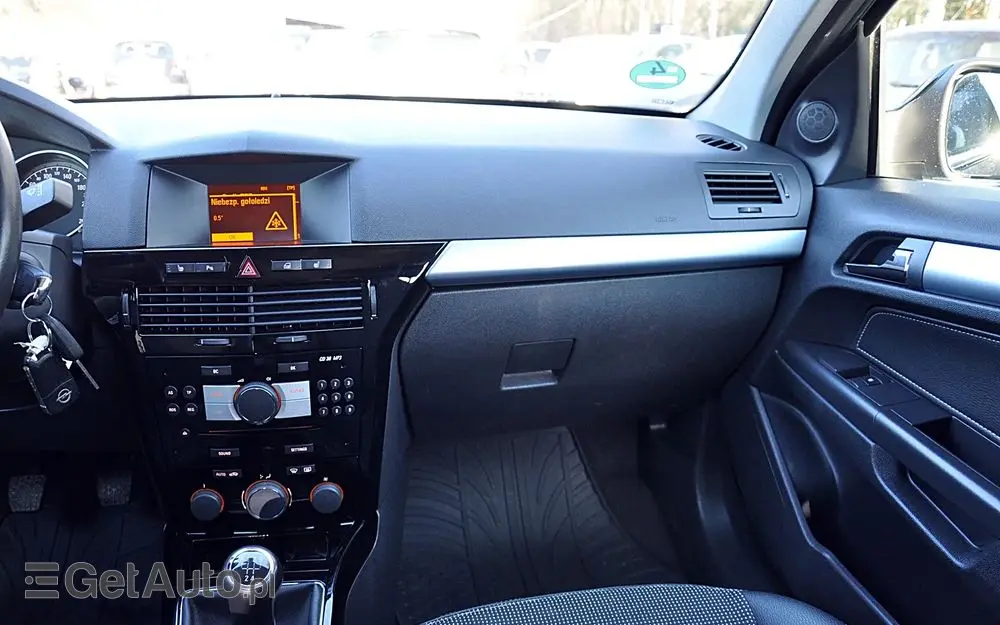 OPEL Astra 1.6 Cosmo