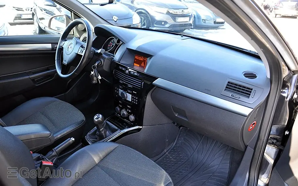 OPEL Astra 1.6 Cosmo