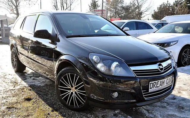 OPEL Astra 1.6 Cosmo