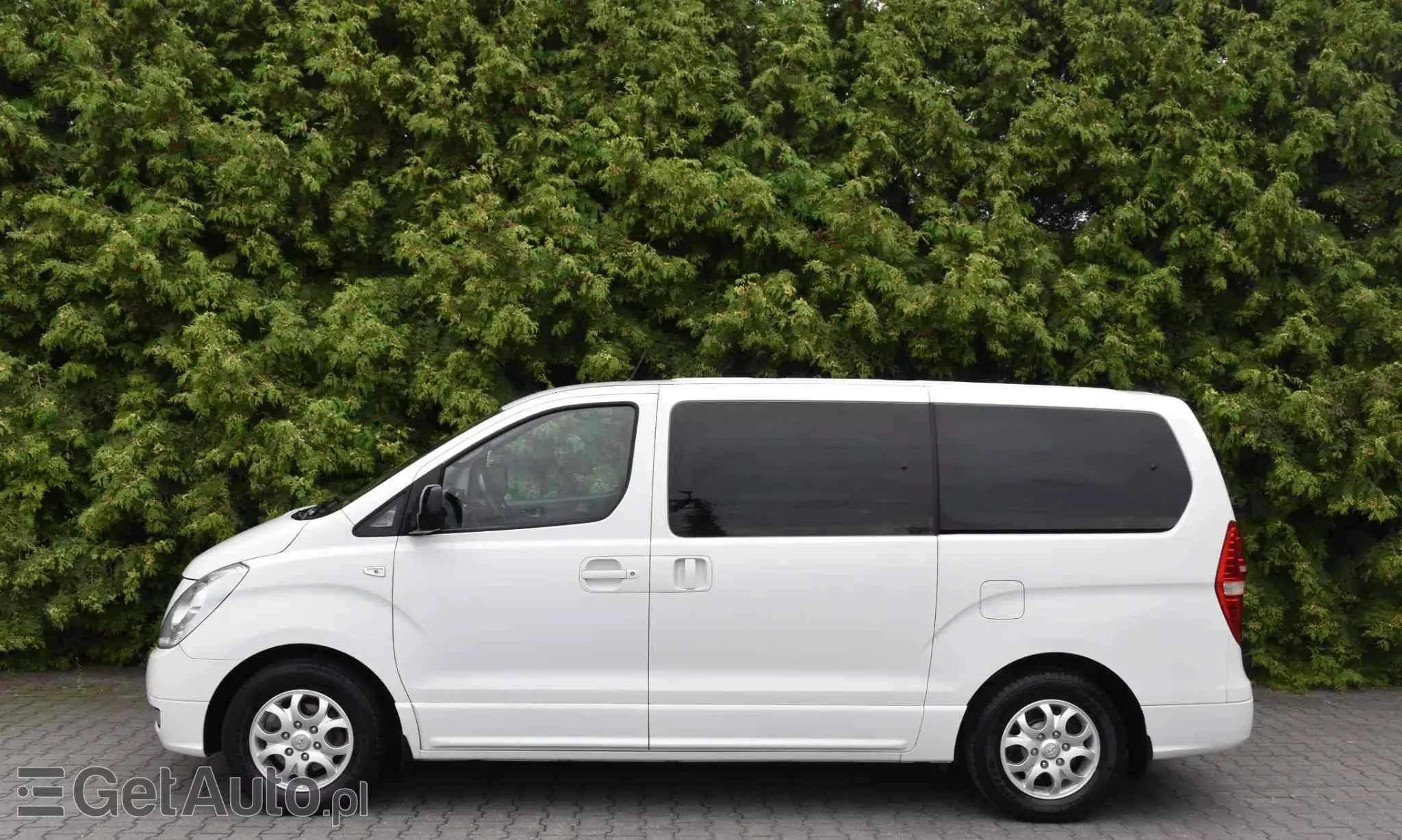 HYUNDAI H-1 2.5 CRDi Travel Comfort