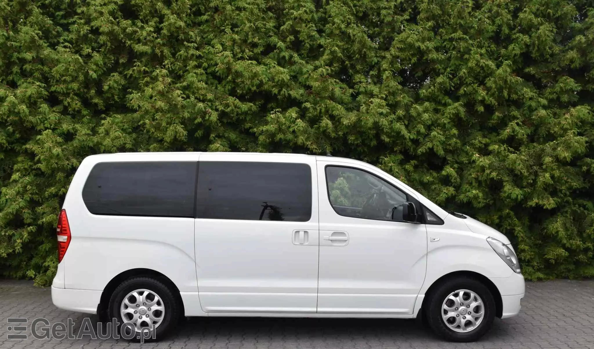 HYUNDAI H-1 2.5 CRDi Travel Comfort