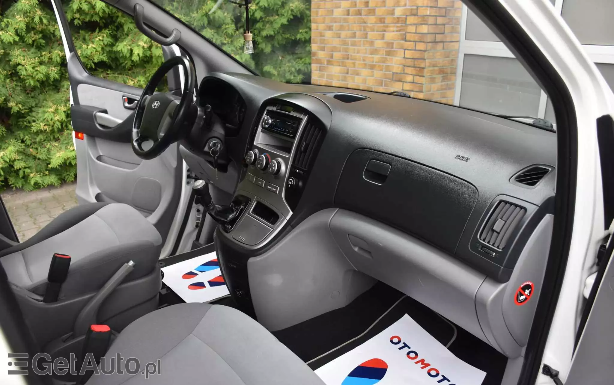 HYUNDAI H-1 2.5 CRDi Travel Comfort