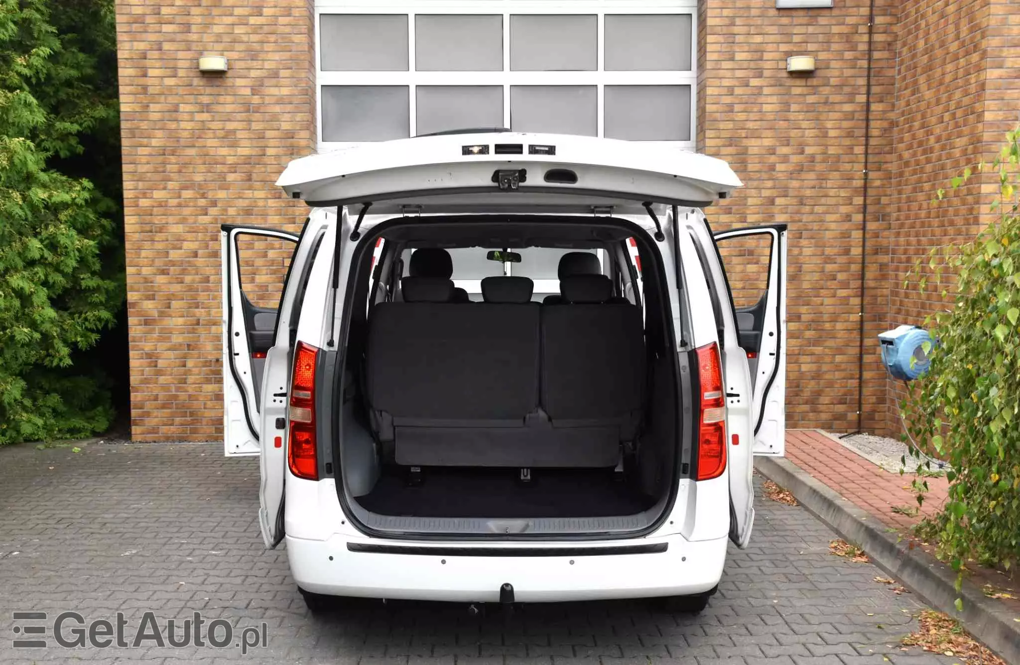 HYUNDAI H-1 2.5 CRDi Travel Comfort