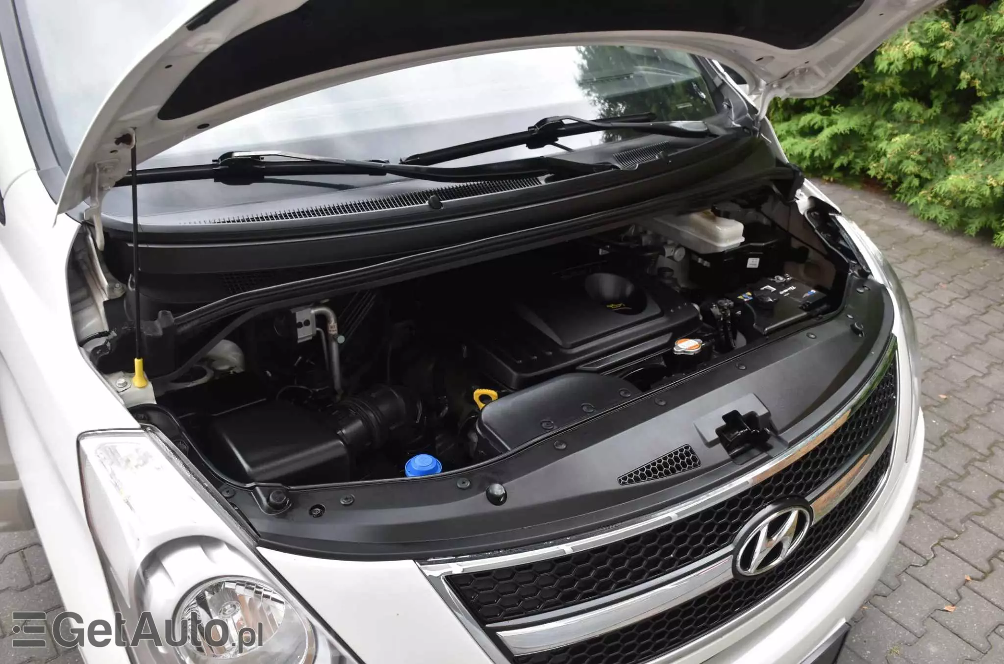 HYUNDAI H-1 2.5 CRDi Travel Comfort