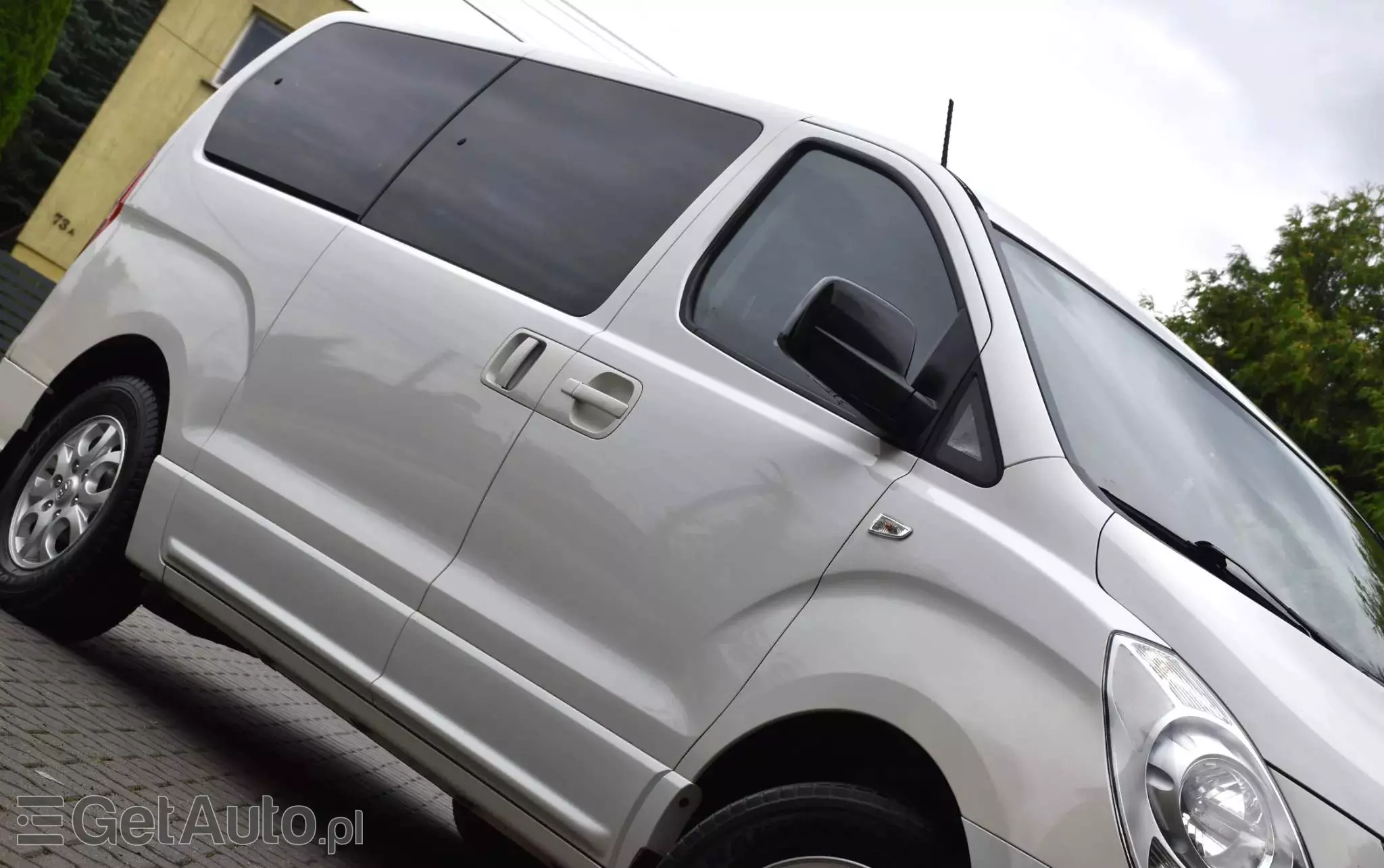 HYUNDAI H-1 2.5 CRDi Travel Comfort