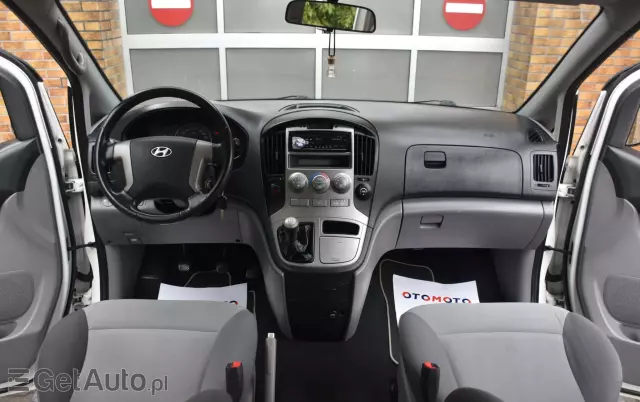 HYUNDAI H-1 2.5 CRDi Travel Comfort