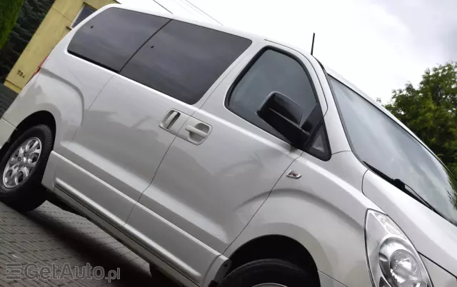 HYUNDAI H-1 2.5 CRDi Travel Comfort