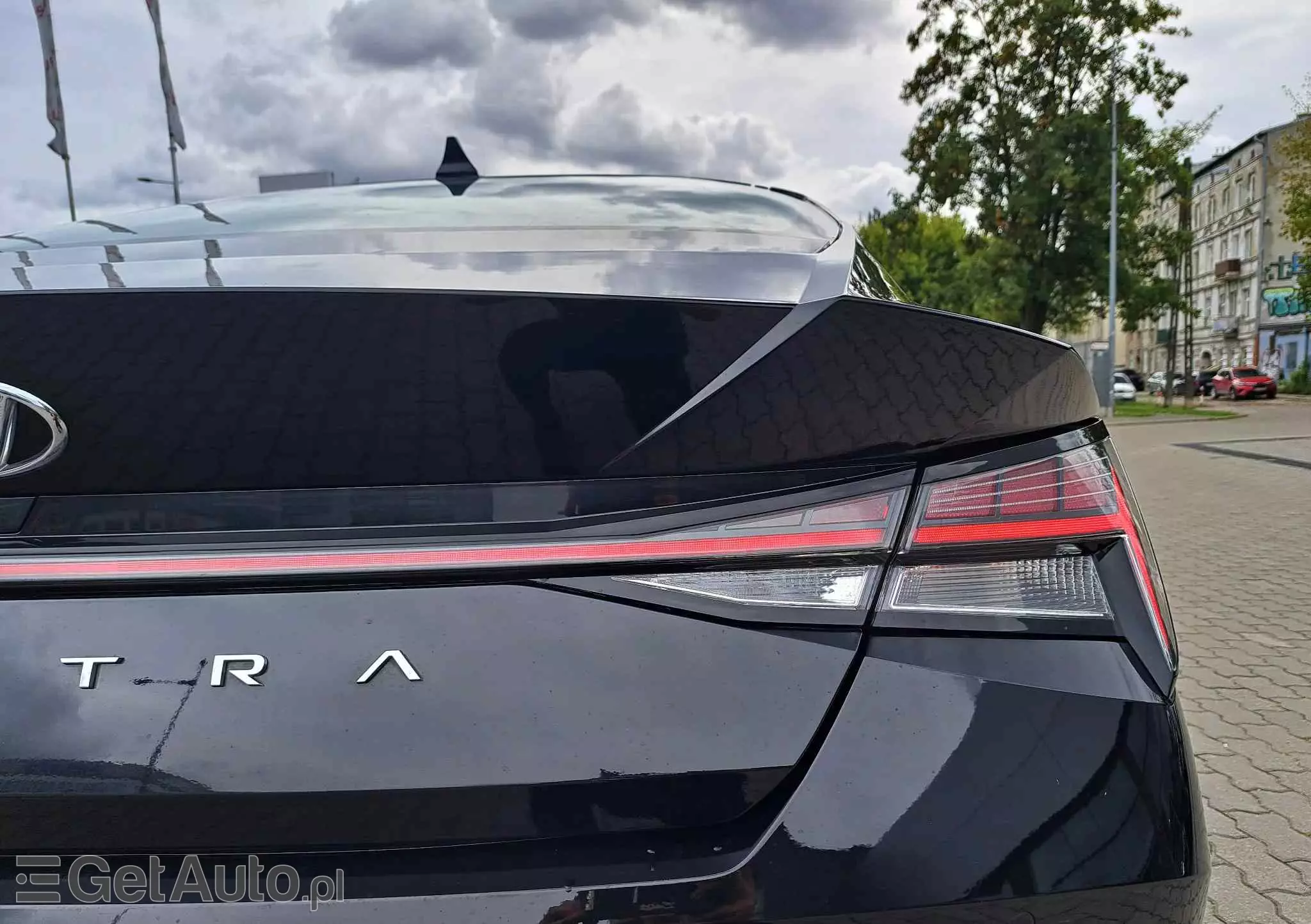 HYUNDAI Elantra 1.6 Smart CVT