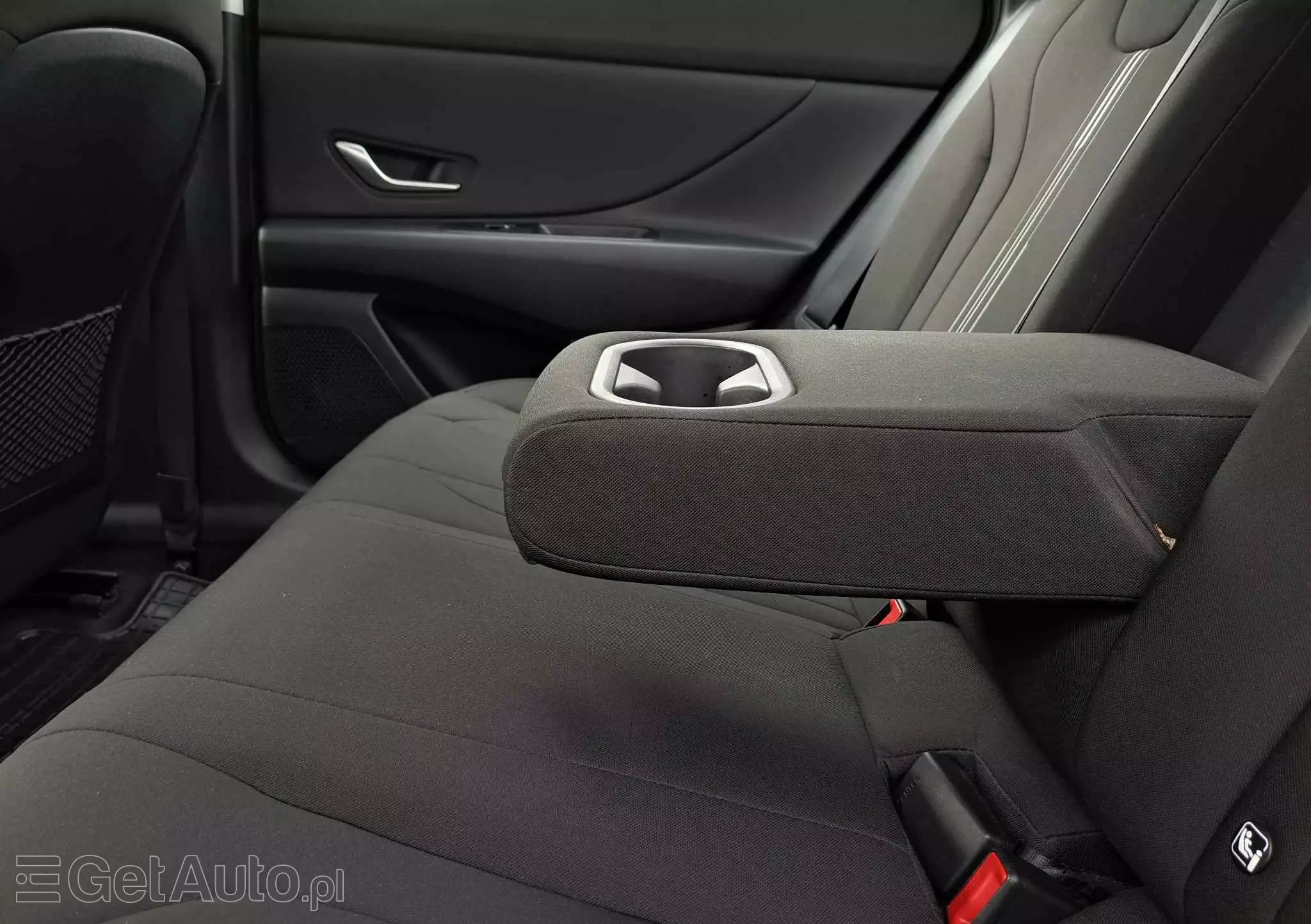 HYUNDAI Elantra 1.6 Smart CVT