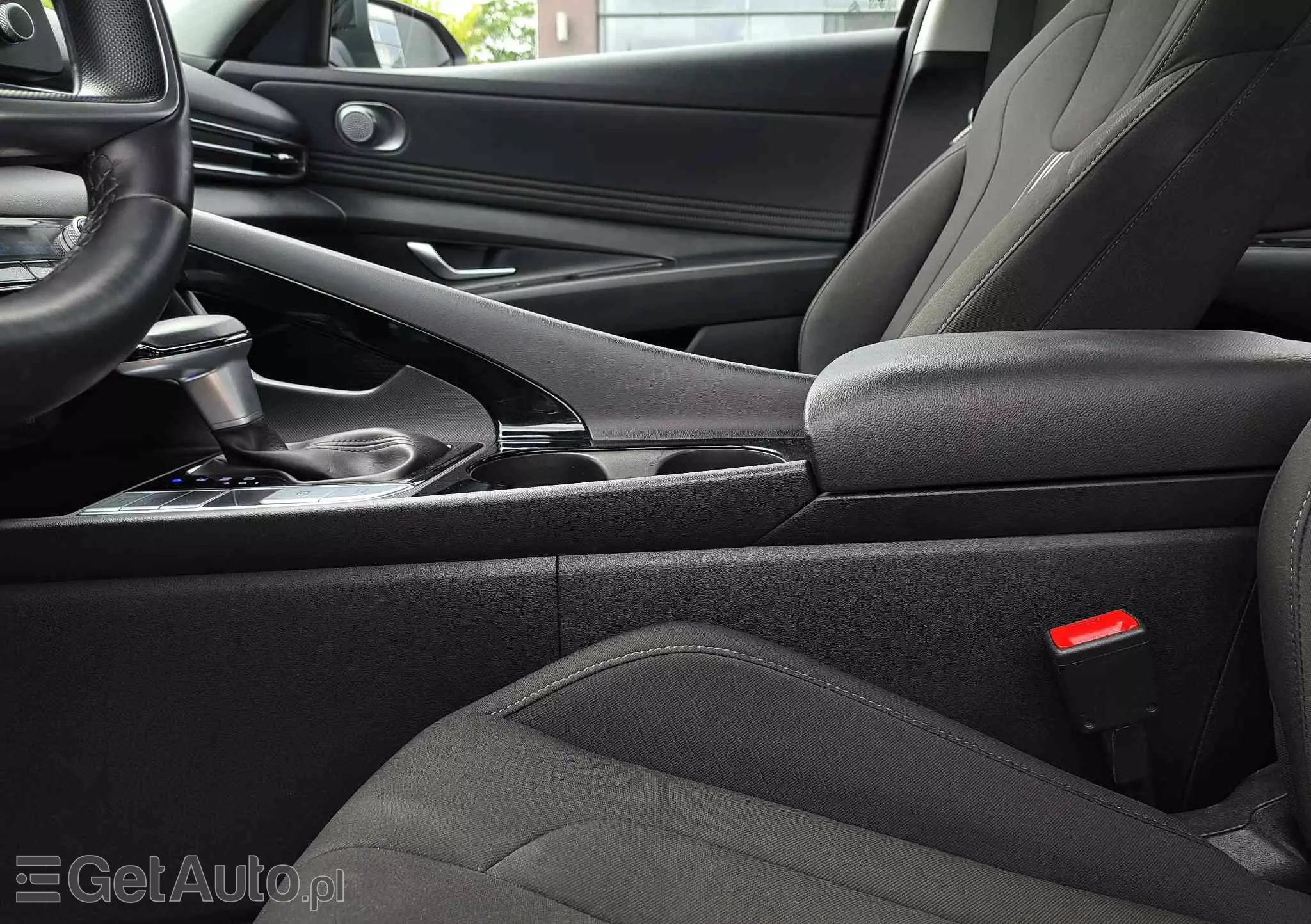 HYUNDAI Elantra 1.6 Smart CVT