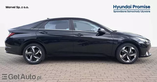 HYUNDAI Elantra 1.6 Smart CVT