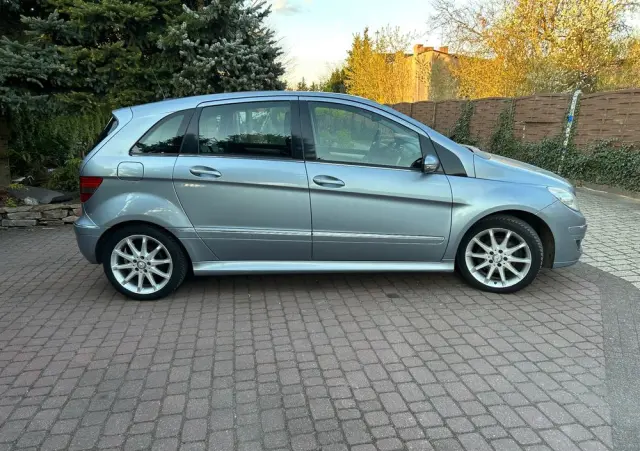 MERCEDES-BENZ Klasa B 