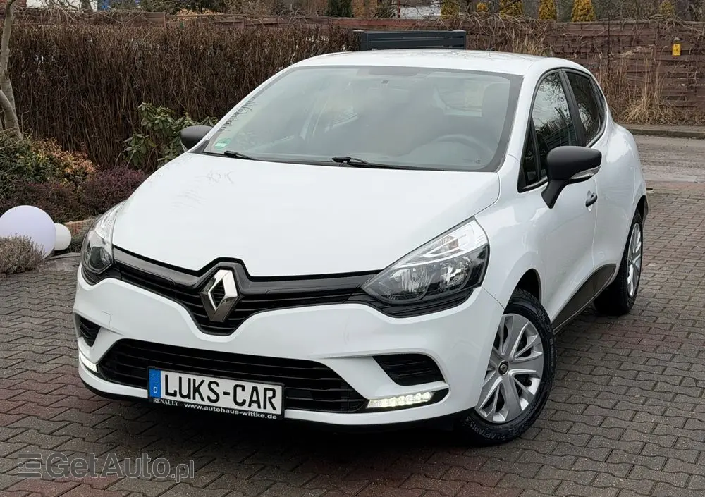 RENAULT Clio 1.2 16V 75 Limited