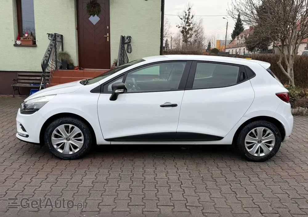 RENAULT Clio 1.2 16V 75 Limited