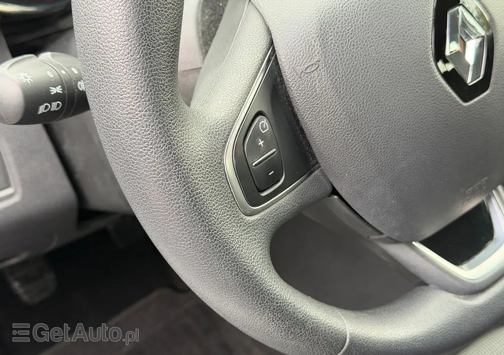 RENAULT Clio 1.2 16V 75 Limited