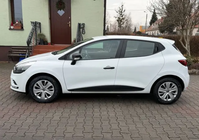 RENAULT Clio 1.2 16V 75 Limited