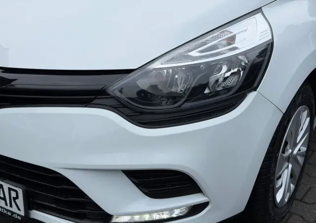 RENAULT Clio 1.2 16V 75 Limited