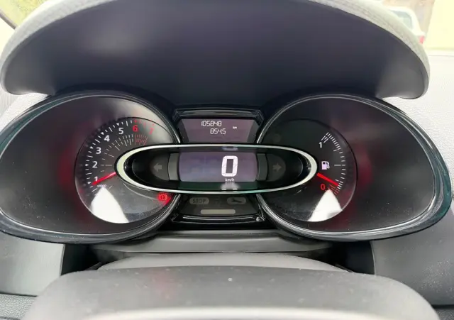 RENAULT Clio 1.2 16V 75 Limited