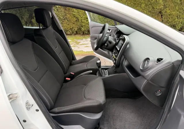 RENAULT Clio 1.2 16V 75 Limited