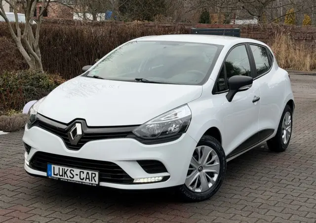 RENAULT Clio 1.2 16V 75 Limited
