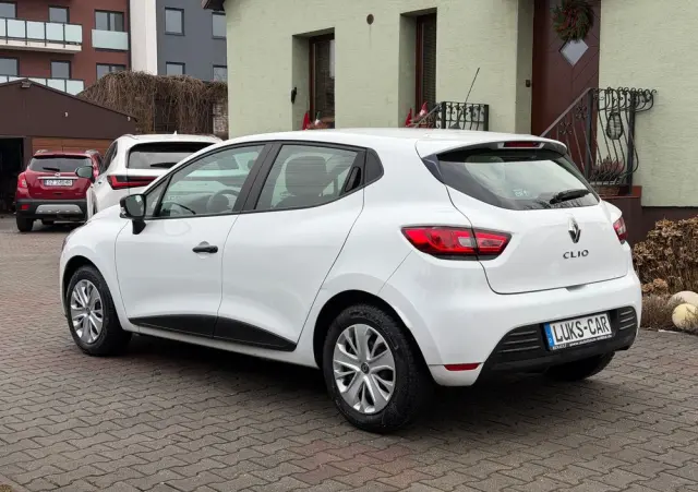 RENAULT Clio 1.2 16V 75 Limited