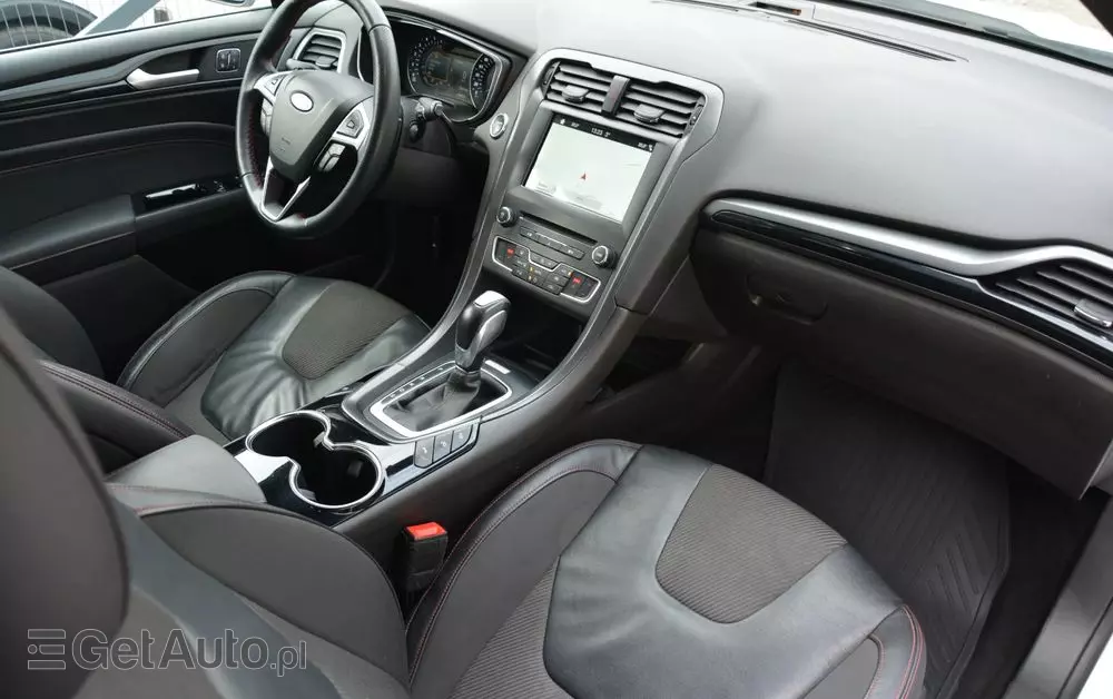 FORD Mondeo 2.0 EcoBlue ST-Line