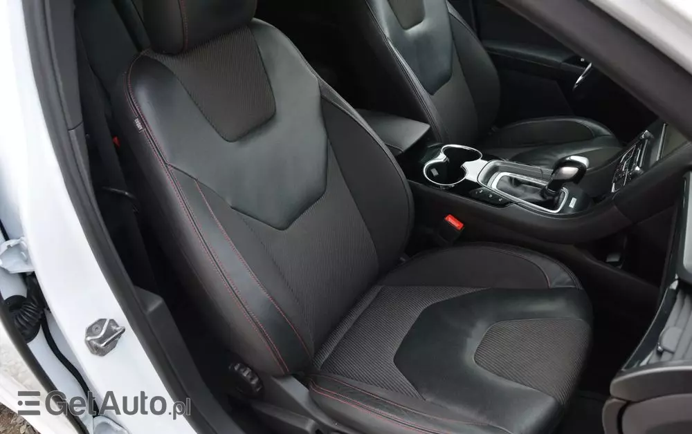 FORD Mondeo 2.0 EcoBlue ST-Line