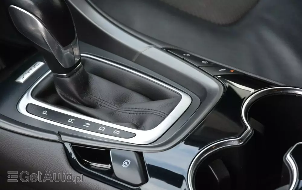 FORD Mondeo 2.0 EcoBlue ST-Line