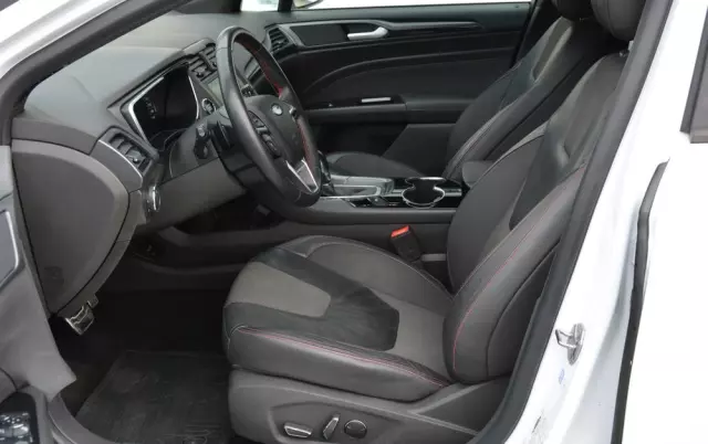 FORD Mondeo 2.0 EcoBlue ST-Line