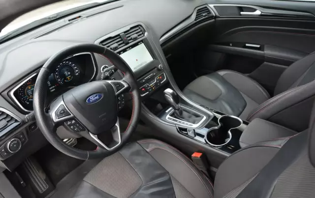 FORD Mondeo 2.0 EcoBlue ST-Line