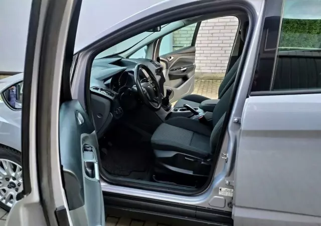 FORD C-MAX 1.6 Ti-VCT Titanium