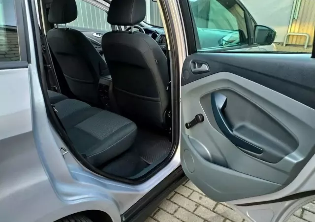 FORD C-MAX 1.6 Ti-VCT Titanium