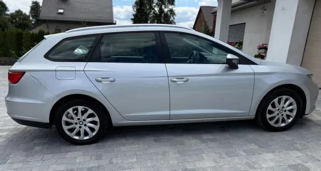 SEAT Leon 1.6 TDI Style S&S DSG