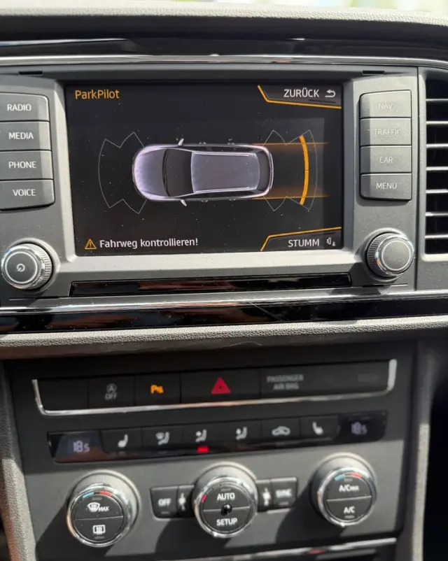 SEAT Leon 1.6 TDI Style S&S DSG