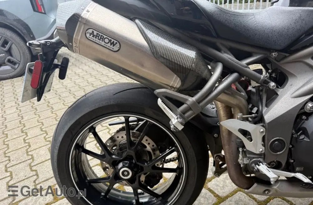 TRIUMPH Speed Triple 