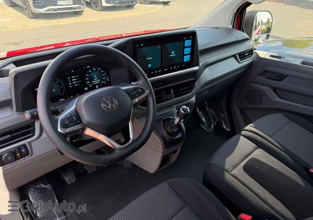 VOLKSWAGEN Caravelle 