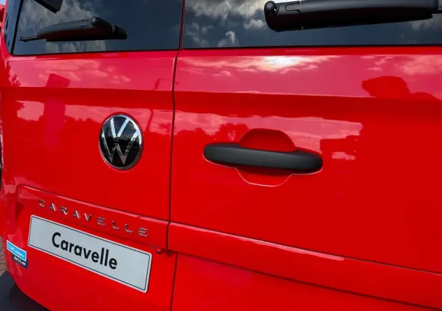 VOLKSWAGEN Caravelle 