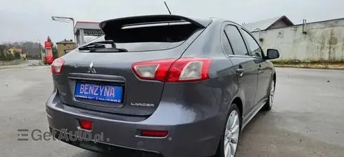 MITSUBISHI Lancer 