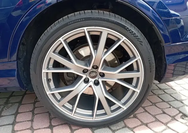 AUDI SQ7 