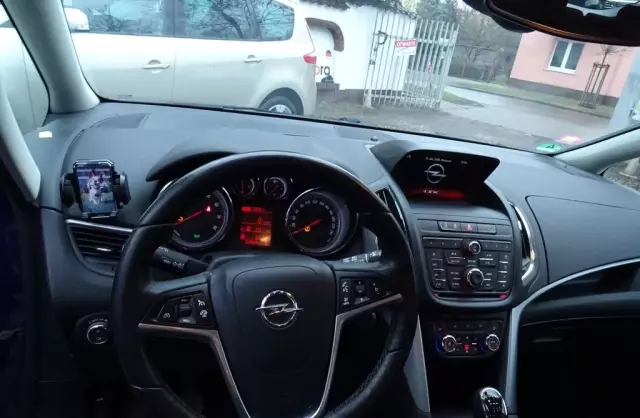 OPEL Zafira 