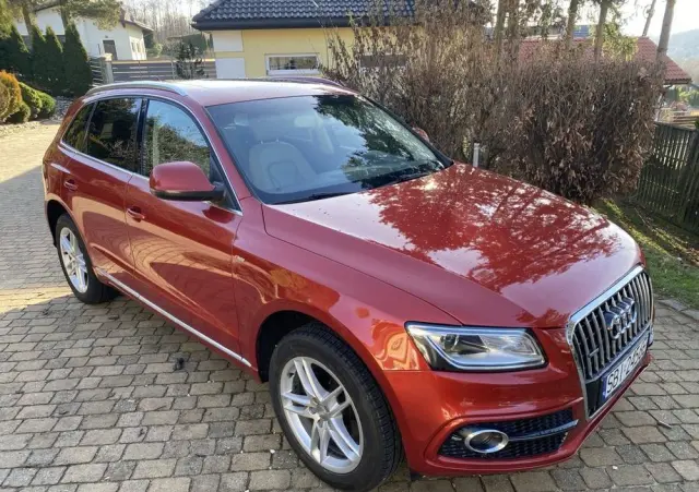 AUDI Q5 