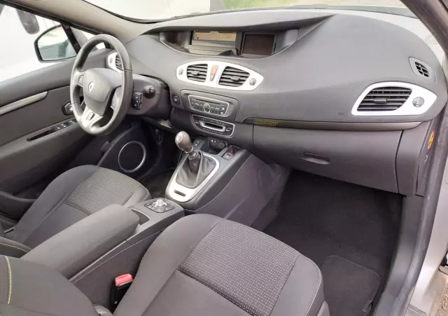 RENAULT Scenic TCe 130 Luxe
