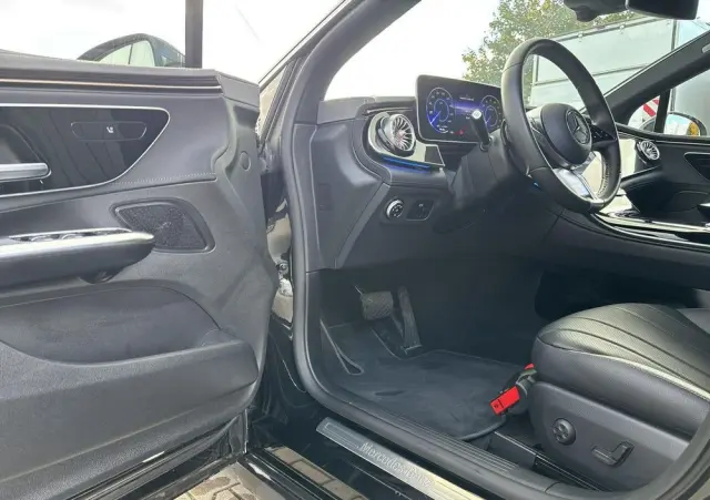 MERCEDES-BENZ EQE 350+ 90.5kWh AMG Line