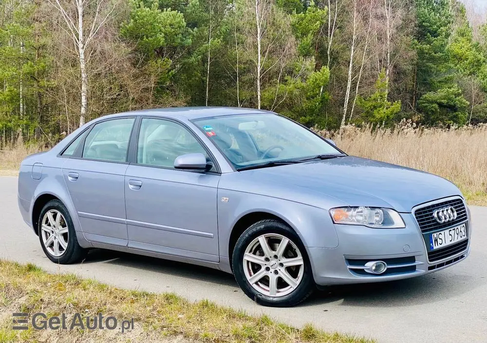 AUDI A4 Limousine 