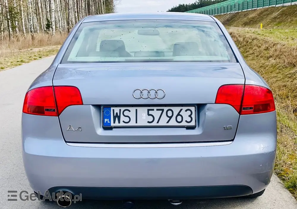 AUDI A4 Limousine 
