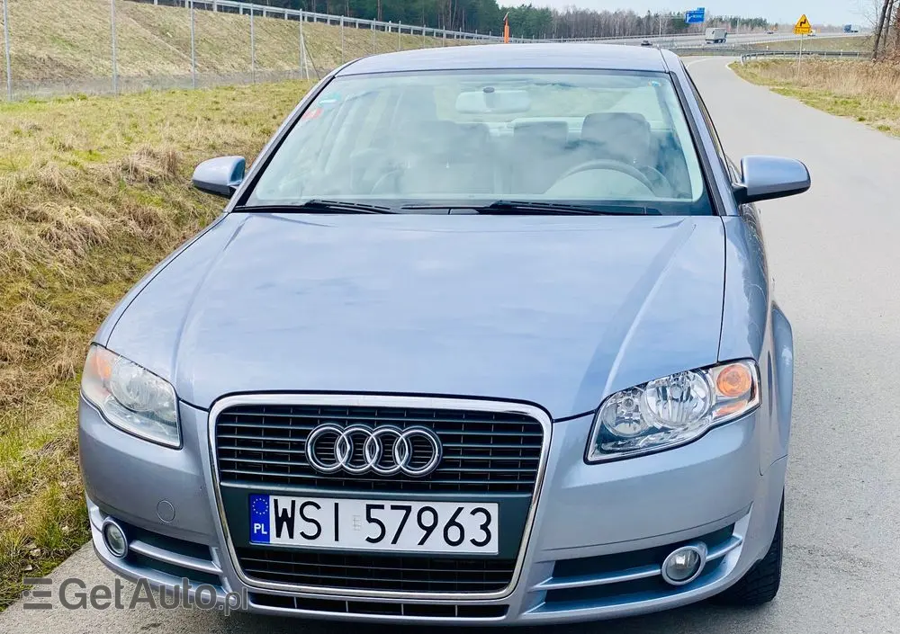 AUDI A4 Limousine 
